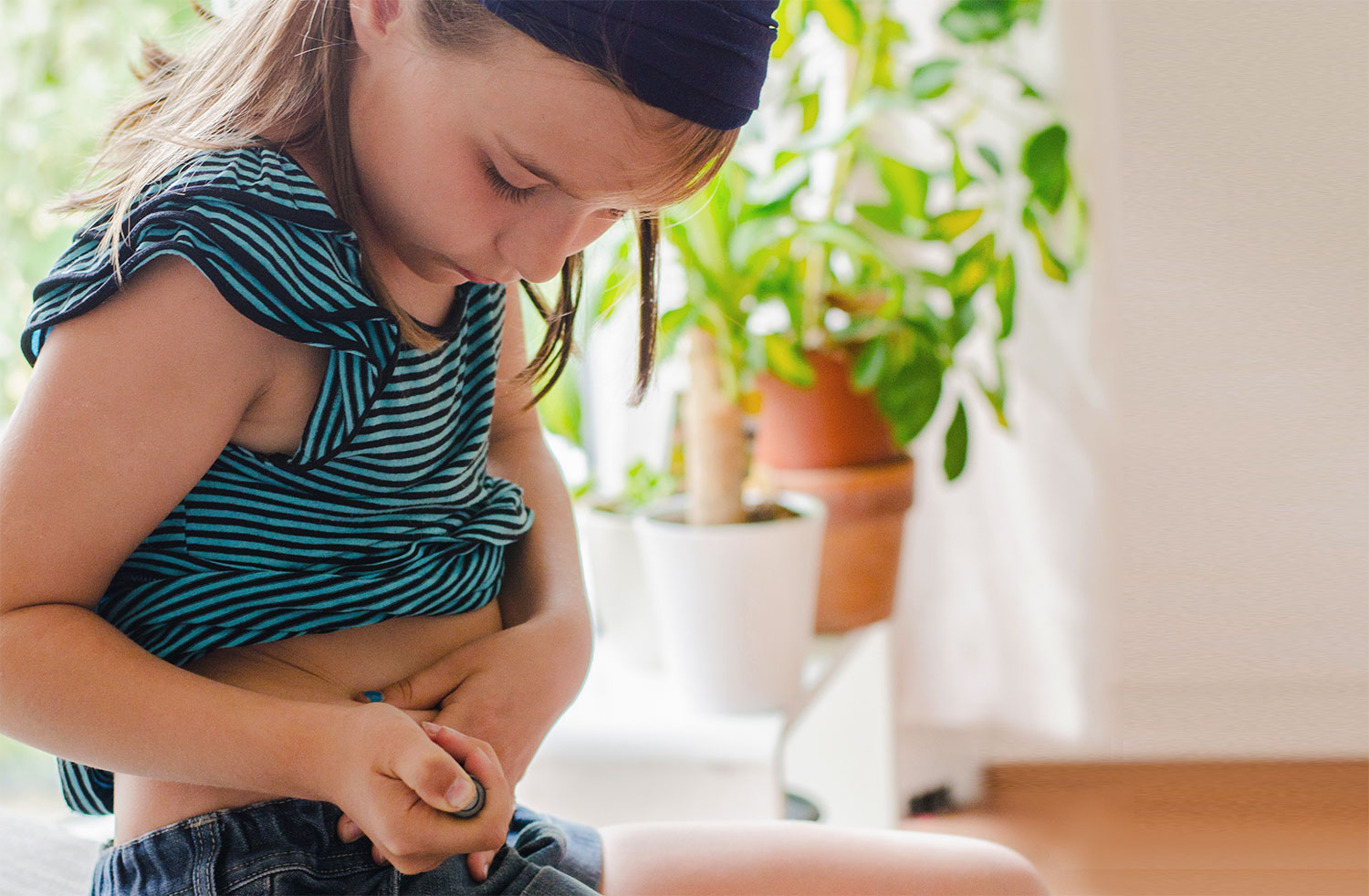 Child testing glucose